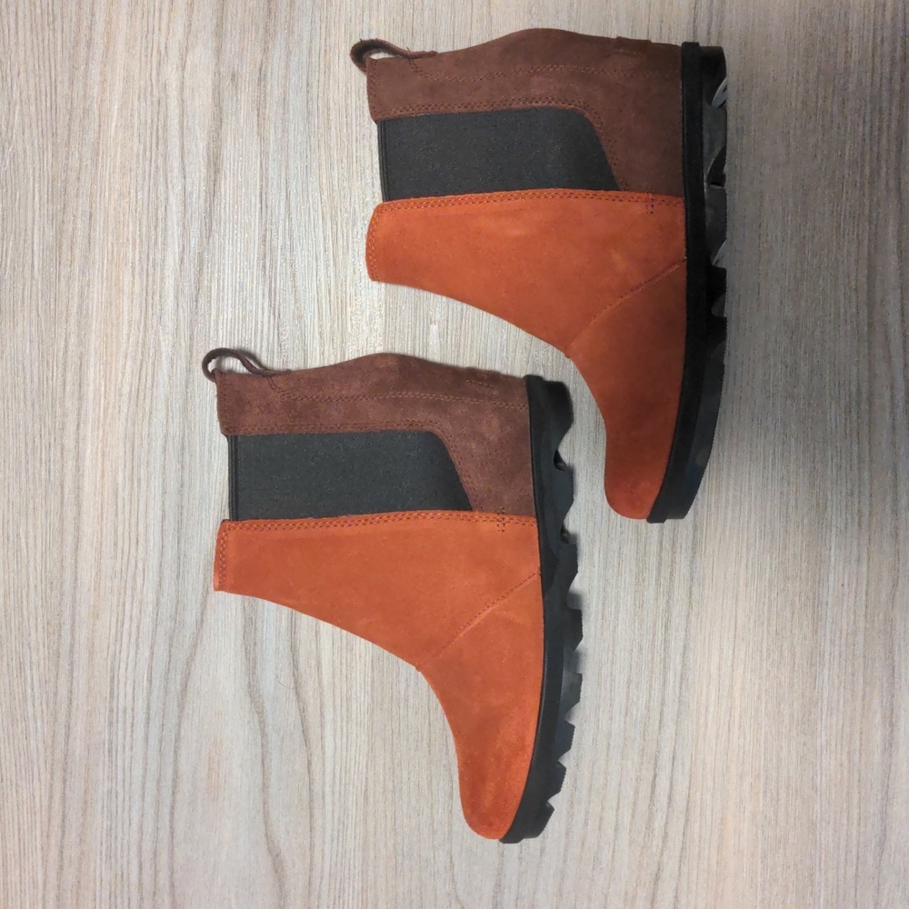 NWOT Sorel Joan of Arc Wedge Boot